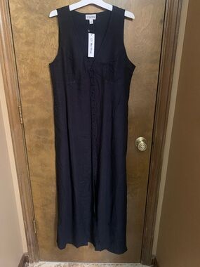 Sleeveless Black Button-Front Maxi Dress